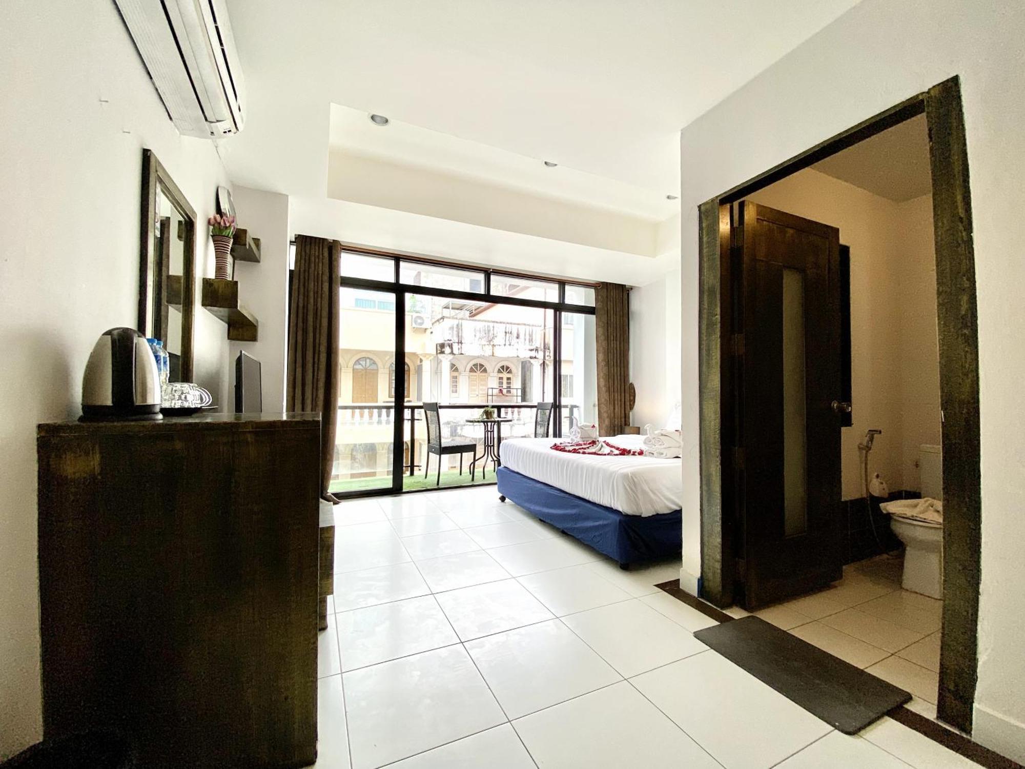 Beachwalk Patong Екстер'єр фото