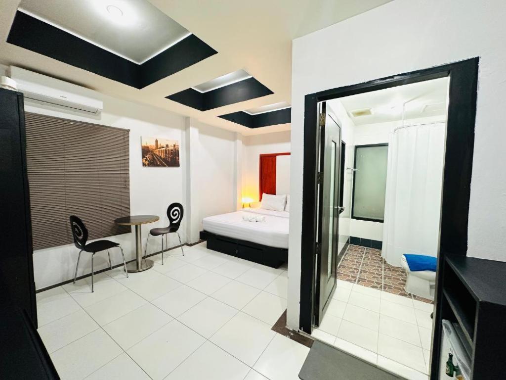 Beachwalk Patong Екстер'єр фото