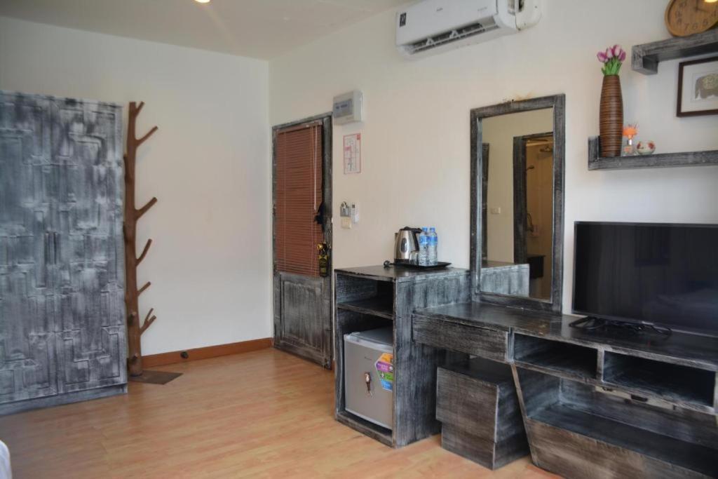 Beachwalk Patong Екстер'єр фото